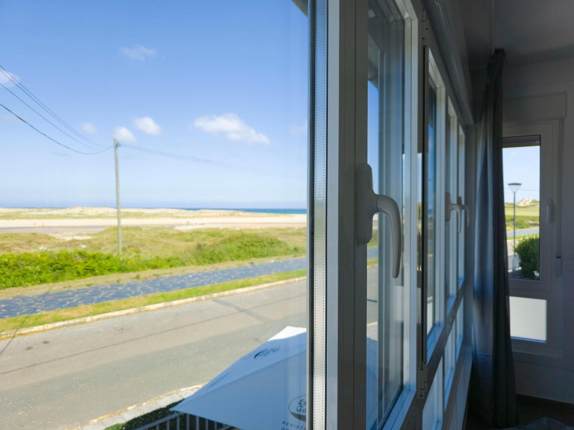 Apartamento O Lago Valdoviño Exteriör bild
